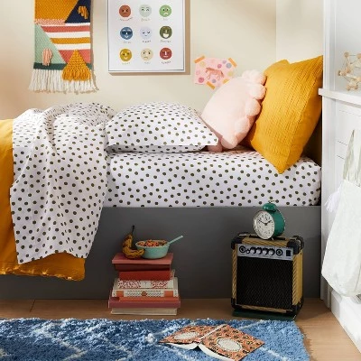 Dotted Microfiber Kids' Sheet Set - Pillowfort™ Olive Green 10 Dotted Microfiber Kids' Sheet Set - Pillowfort™ Olive Green - Image 8