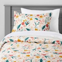 Garden Floral Kids' Duvet Cover - Pillowfort™ -Pillowfort Sales Shop GUEST fcda96da 008e 4ff2 a38e f551ab08bc81 1